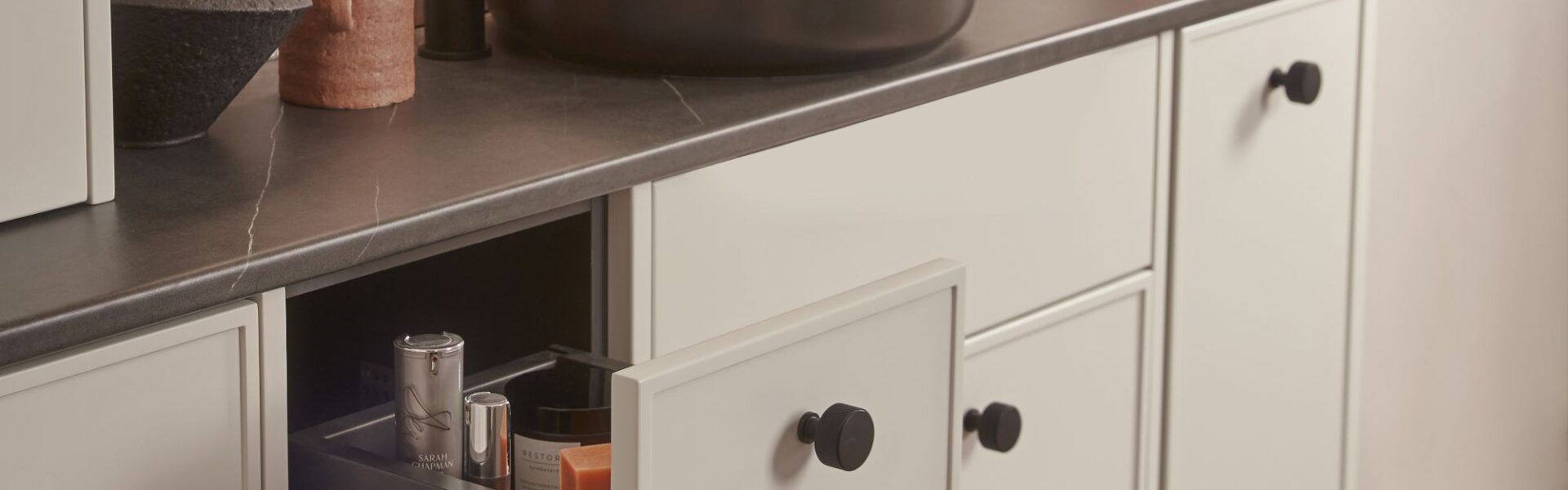 Maximise storage space with fitted furniture - the Elan range from Roper Rhodes